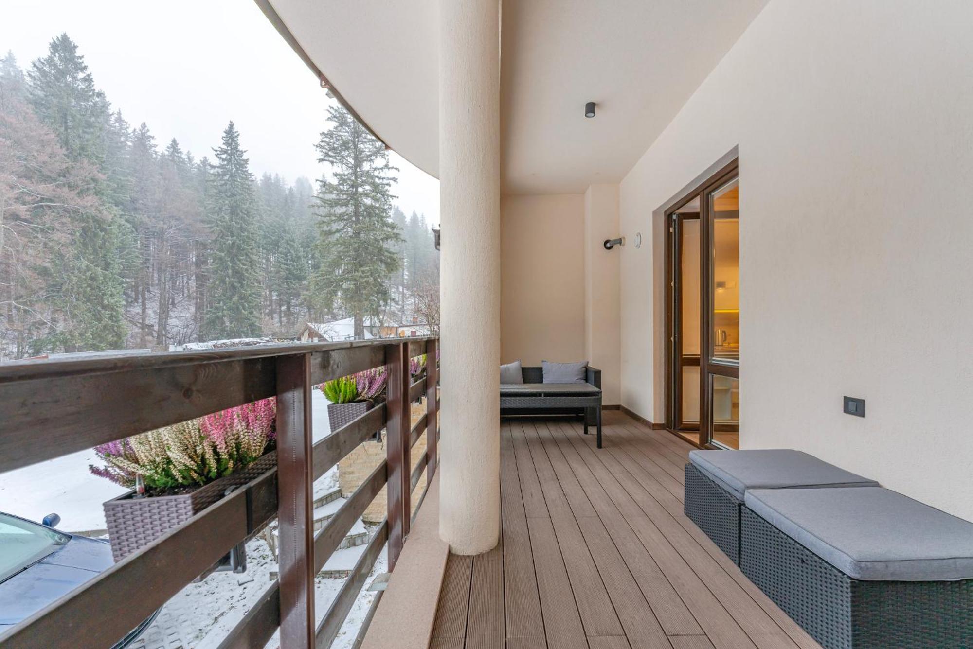 Poiana Ski Residence Apartment 5 ポイアナ・ブラショフ エクステリア 写真